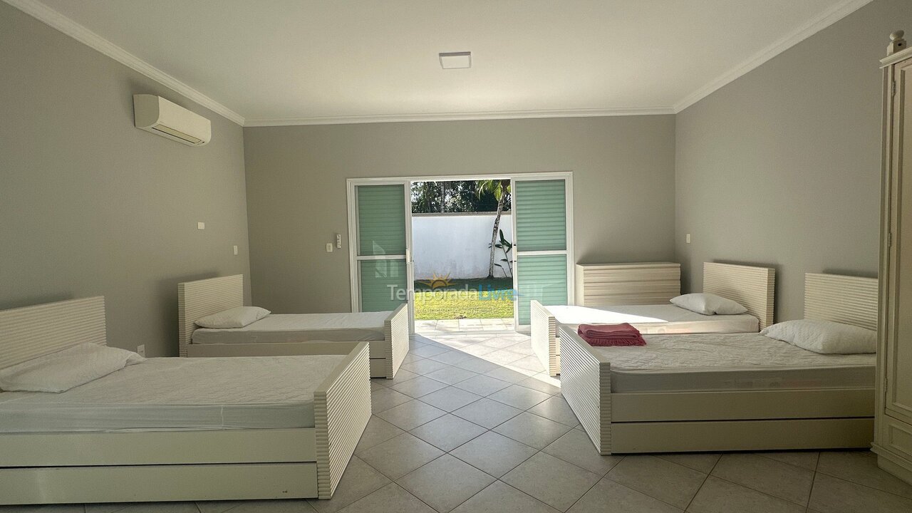 Chácara / sítio para aluguel de temporada em Bertioga (Riviera de São Lourenço)