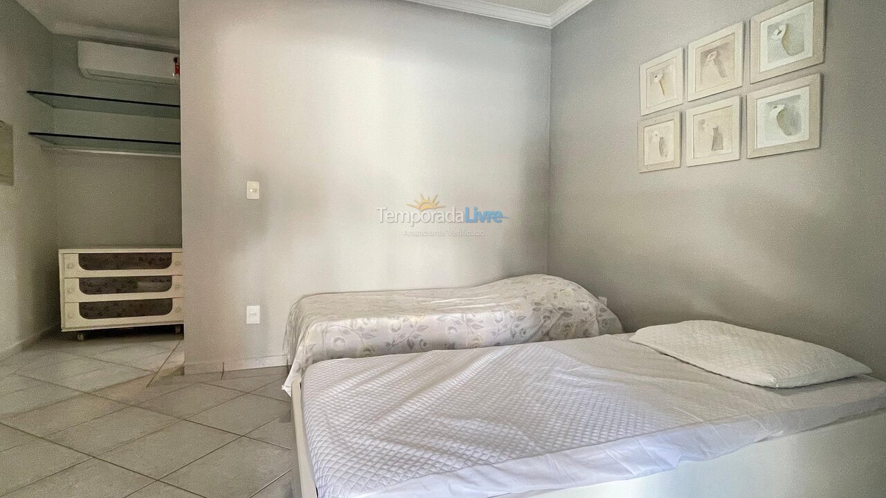 Chácara / sítio para aluguel de temporada em Bertioga (Riviera de São Lourenço)