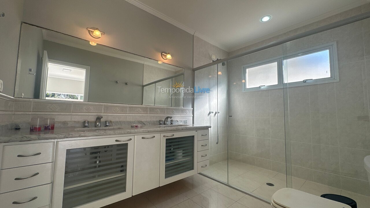 Chácara / sítio para aluguel de temporada em Bertioga (Riviera de São Lourenço)