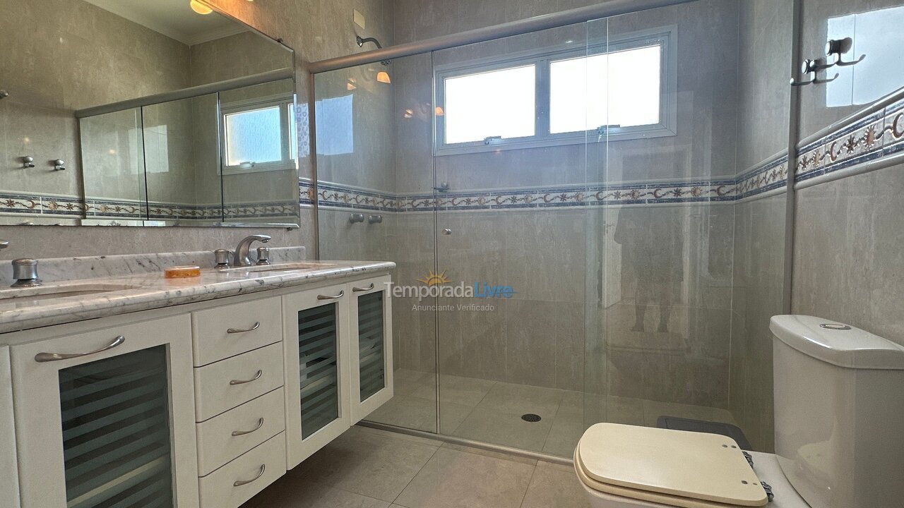 Chácara / sítio para aluguel de temporada em Bertioga (Riviera de São Lourenço)