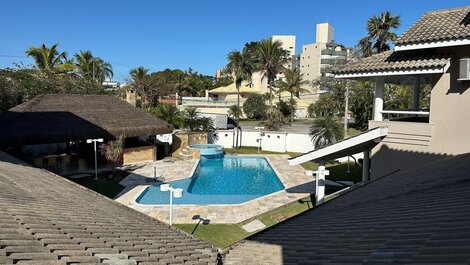 Magnífica Mansão | 10 Suítes | Próxima à Praia