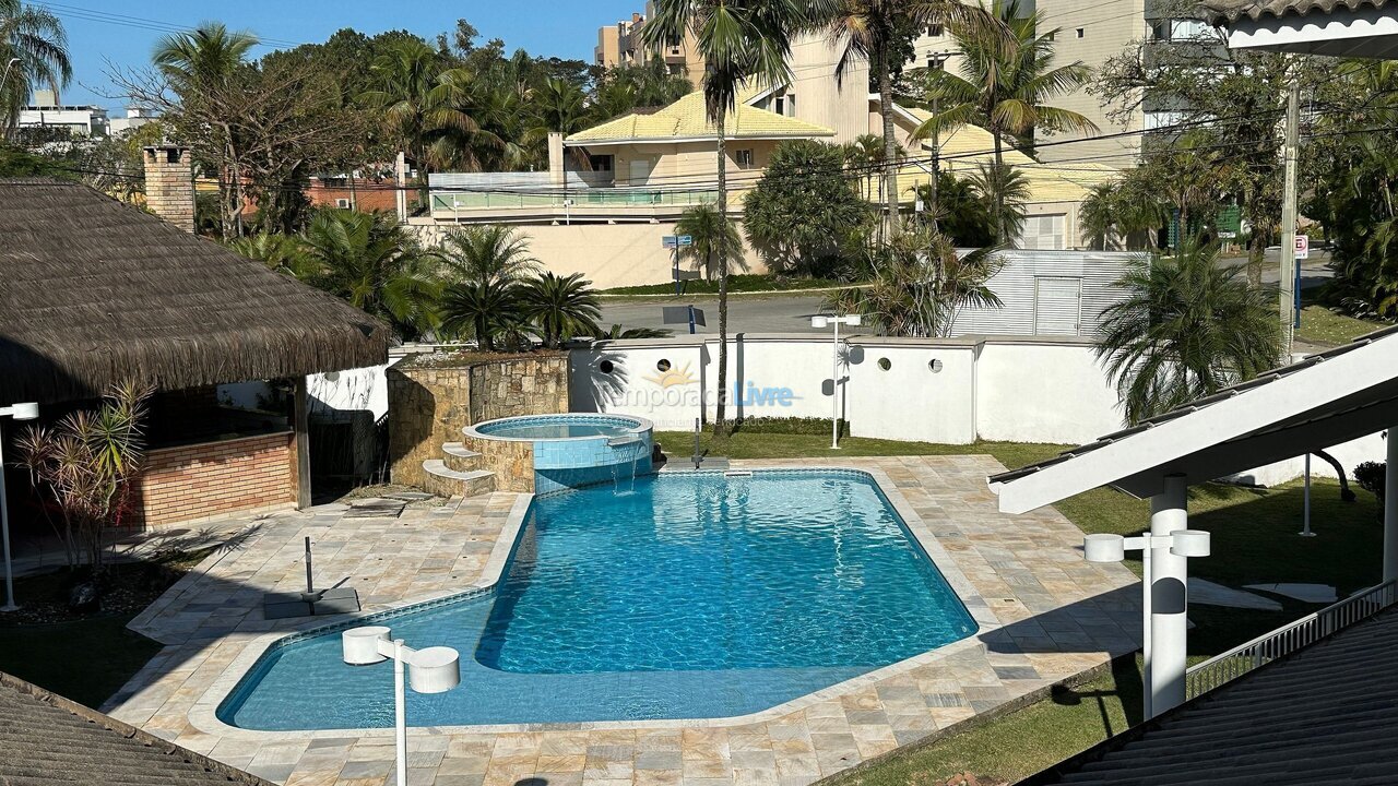 Chácara / sítio para aluguel de temporada em Bertioga (Riviera de São Lourenço)