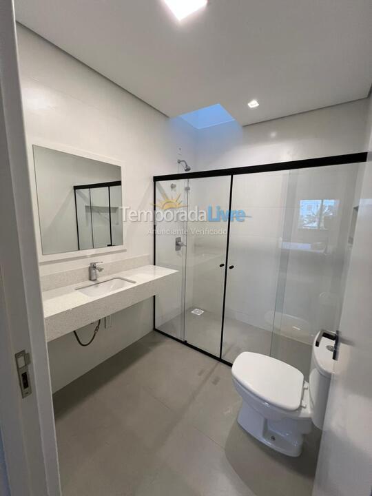 Casa para aluguel de temporada em Bombinhas (Canto Grande)