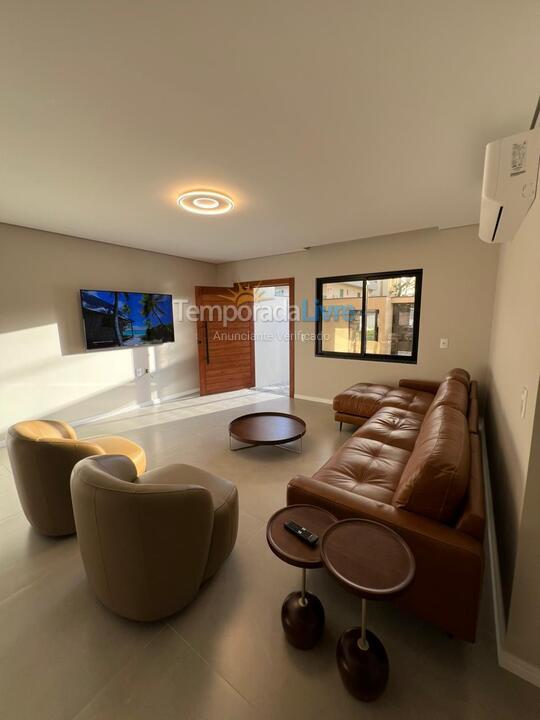 Casa para aluguel de temporada em Bombinhas (Canto Grande)