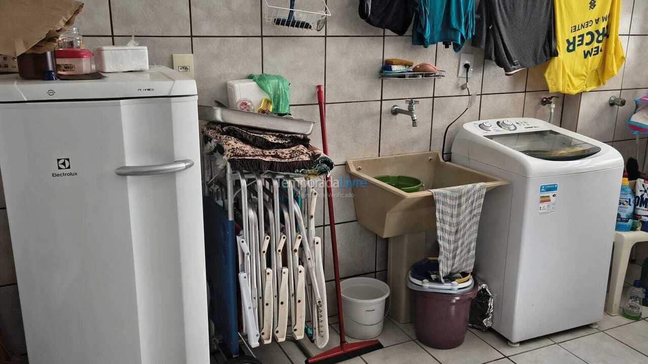 Apartment for vacation rental in Itapema (Meia Praia)