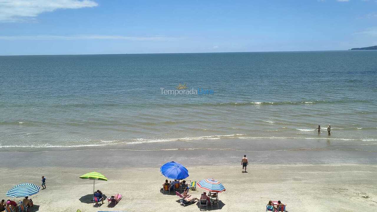 Apartment for vacation rental in Itapema (Meia Praia)