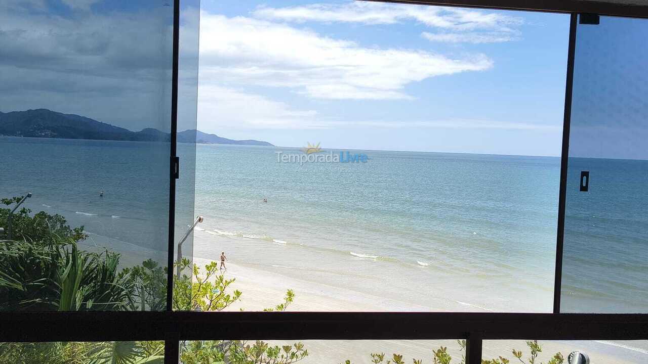 Apartment for vacation rental in Itapema (Meia Praia)