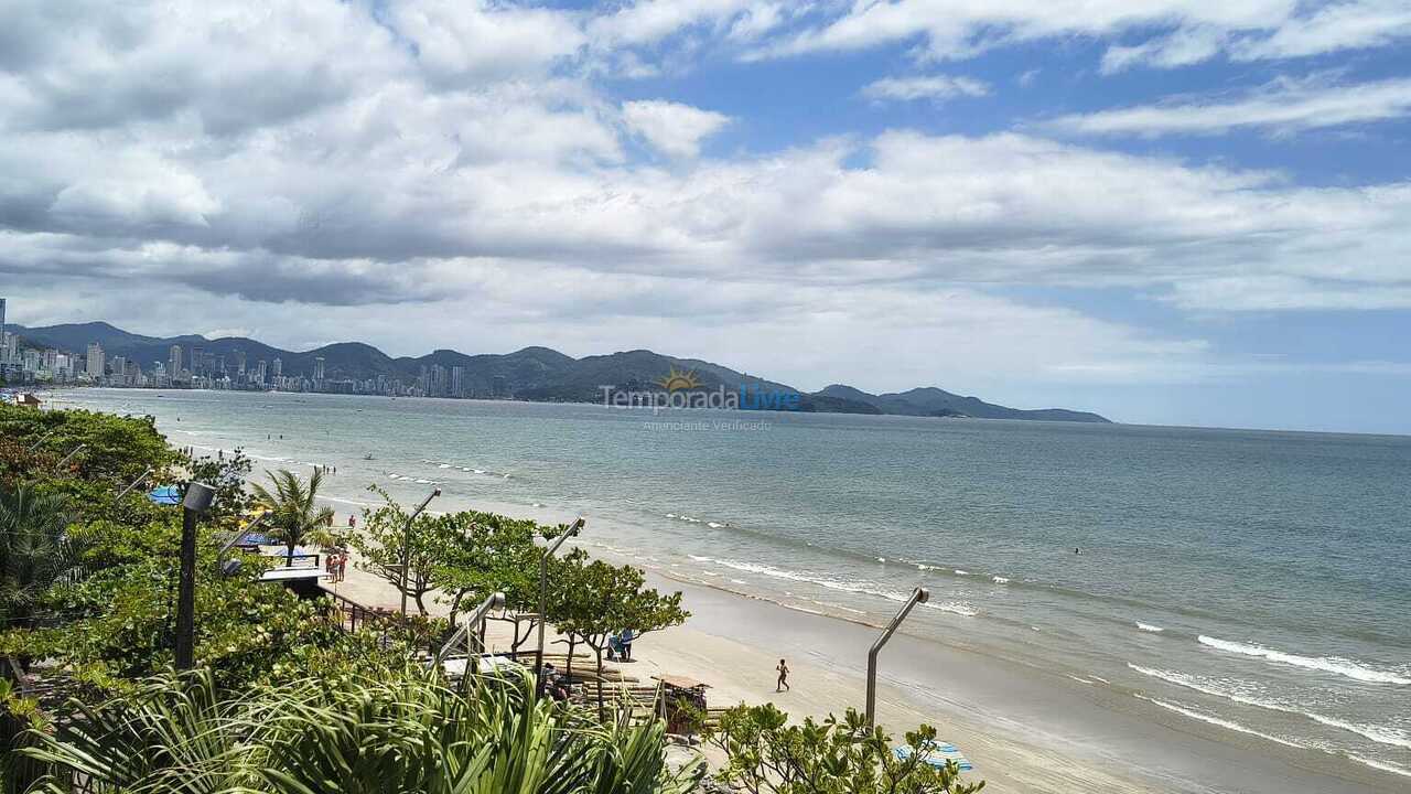 Apartment for vacation rental in Itapema (Meia Praia)