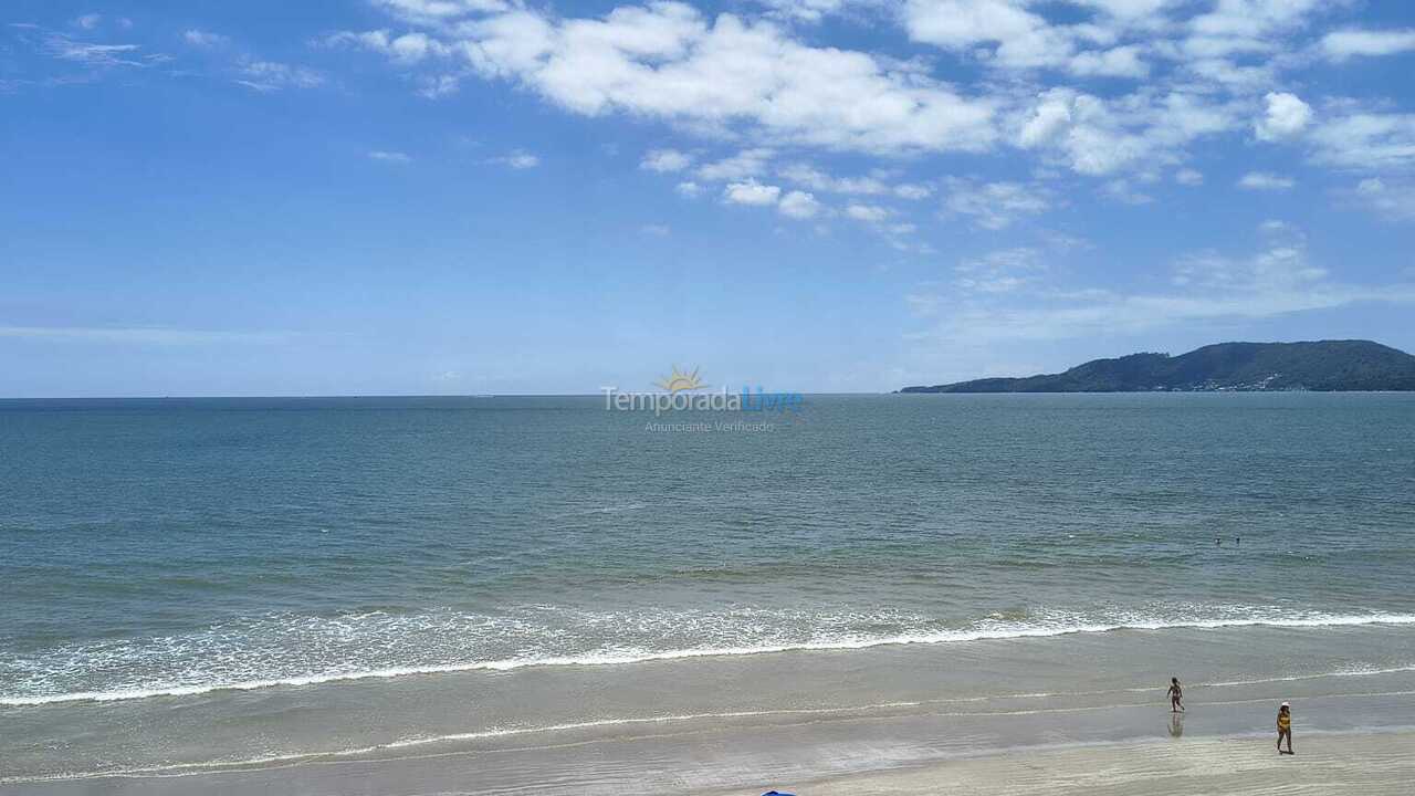 Apartment for vacation rental in Itapema (Meia Praia)