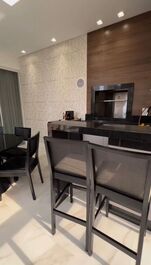 Luxury and Comfortable Apartment - 3 Suites, 2 Parking Spaces - Ocean View