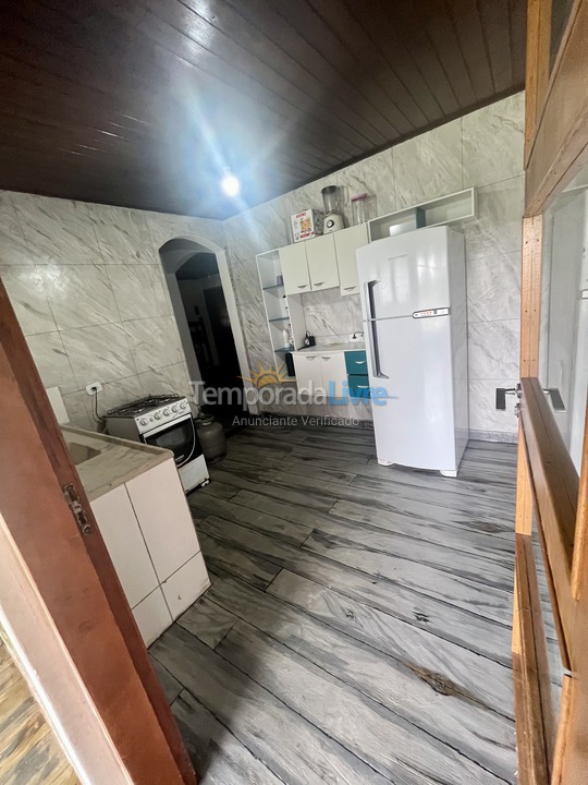 Chácara / sítio para aluguel de temporada em Juquitiba (Barra Mansa)