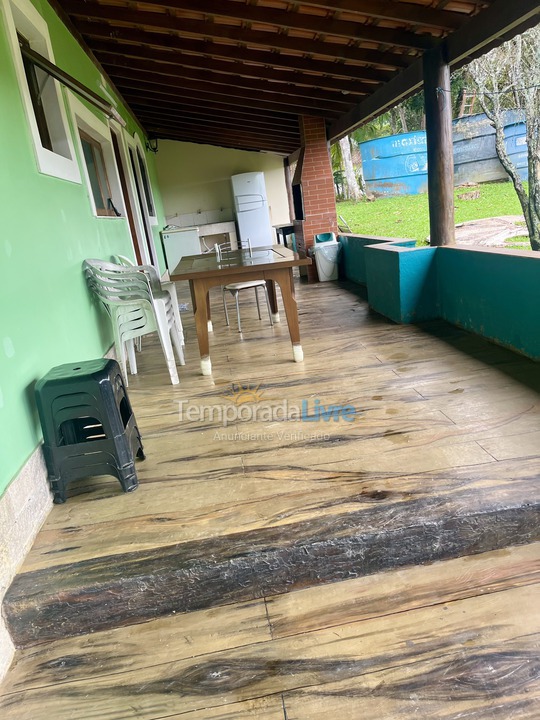 Chácara / sítio para aluguel de temporada em Juquitiba (Barra Mansa)