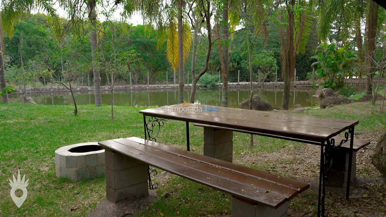 Casa para aluguel de temporada em Indaiatuba (Chácaras Videiras de Itaici)