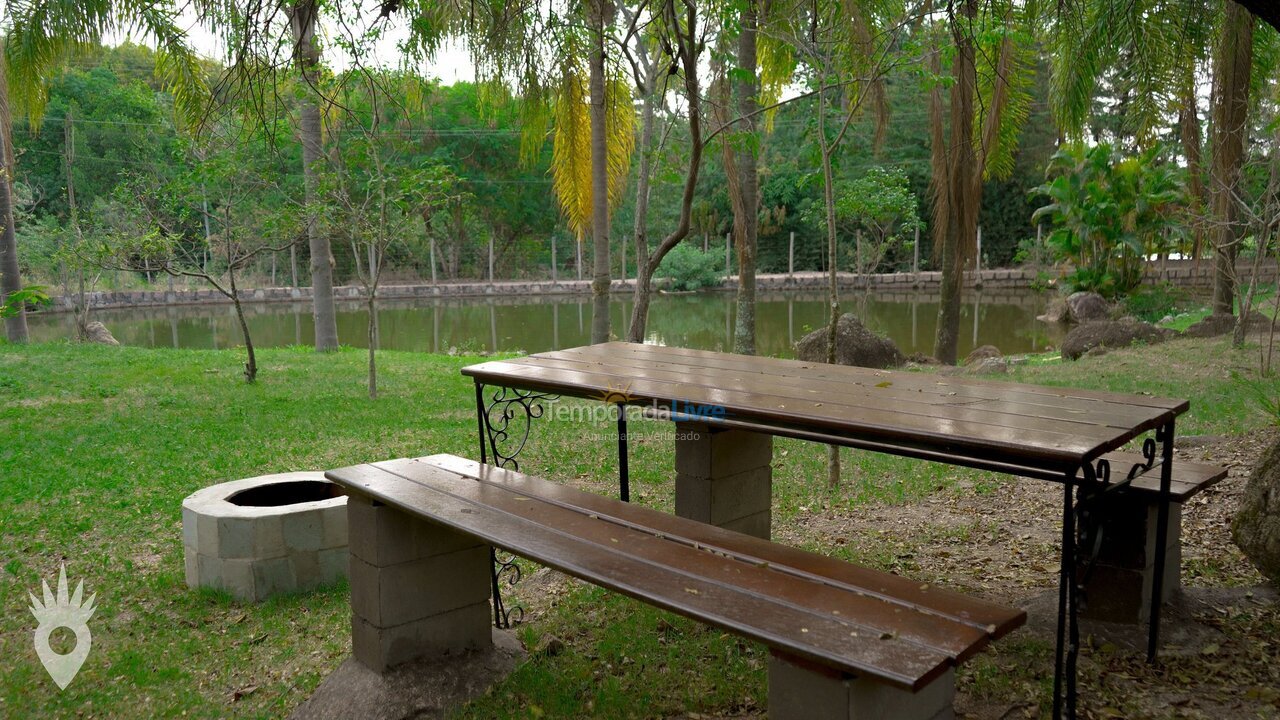 Casa para aluguel de temporada em Indaiatuba (Chácaras Videiras de Itaici)