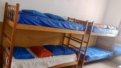 Casa con super patio trasero y asador