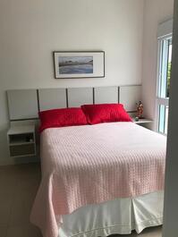 ALQUILER POR TEMPORADA: JURERÊ, 2 SUITES, A 50 METROS DE LA PLAYA