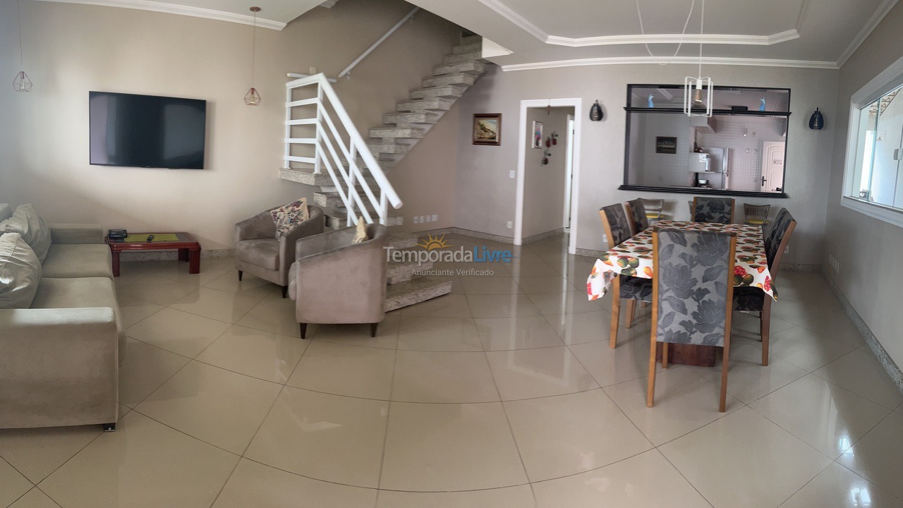Casa para alquiler de vacaciones em Cabo Frio (Praia do Forte)