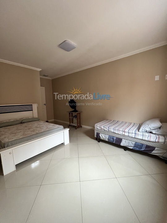 Casa para alquiler de vacaciones em Cabo Frio (Praia do Forte)