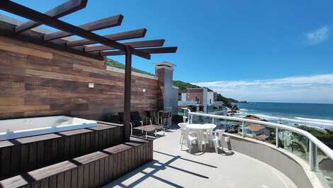 🌊 Fabulous Penthouse with Jacuzzi and Full Ocean View – Bombas Beach, SC