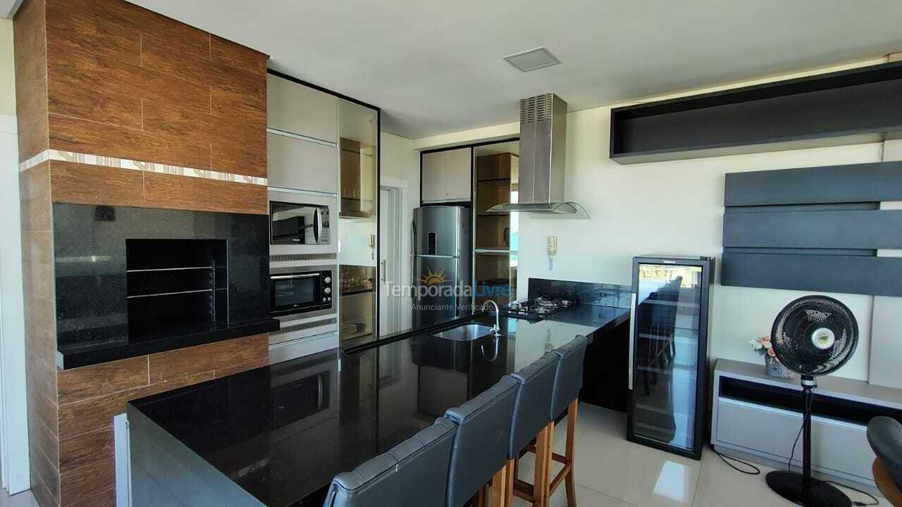 Apartment for vacation rental in Bombinhas (Praia de Bombas)