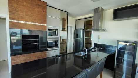 🌊 Fabulous Penthouse with Jacuzzi and Full Ocean View – Bombas Beach, SC