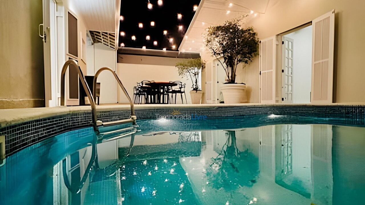 House for vacation rental in Guarujá (Praia do Pernambuco)