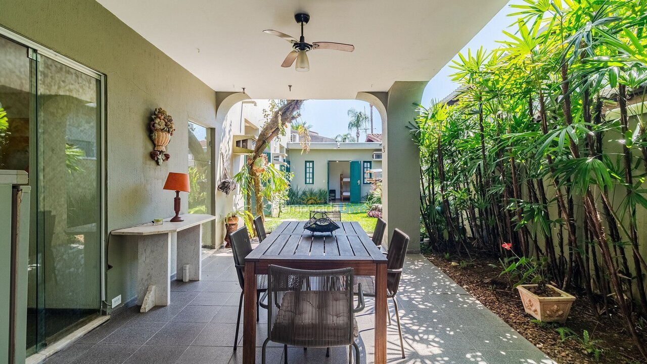 Casa para alquiler de vacaciones em Guarujá (Praia do Pernambuco)