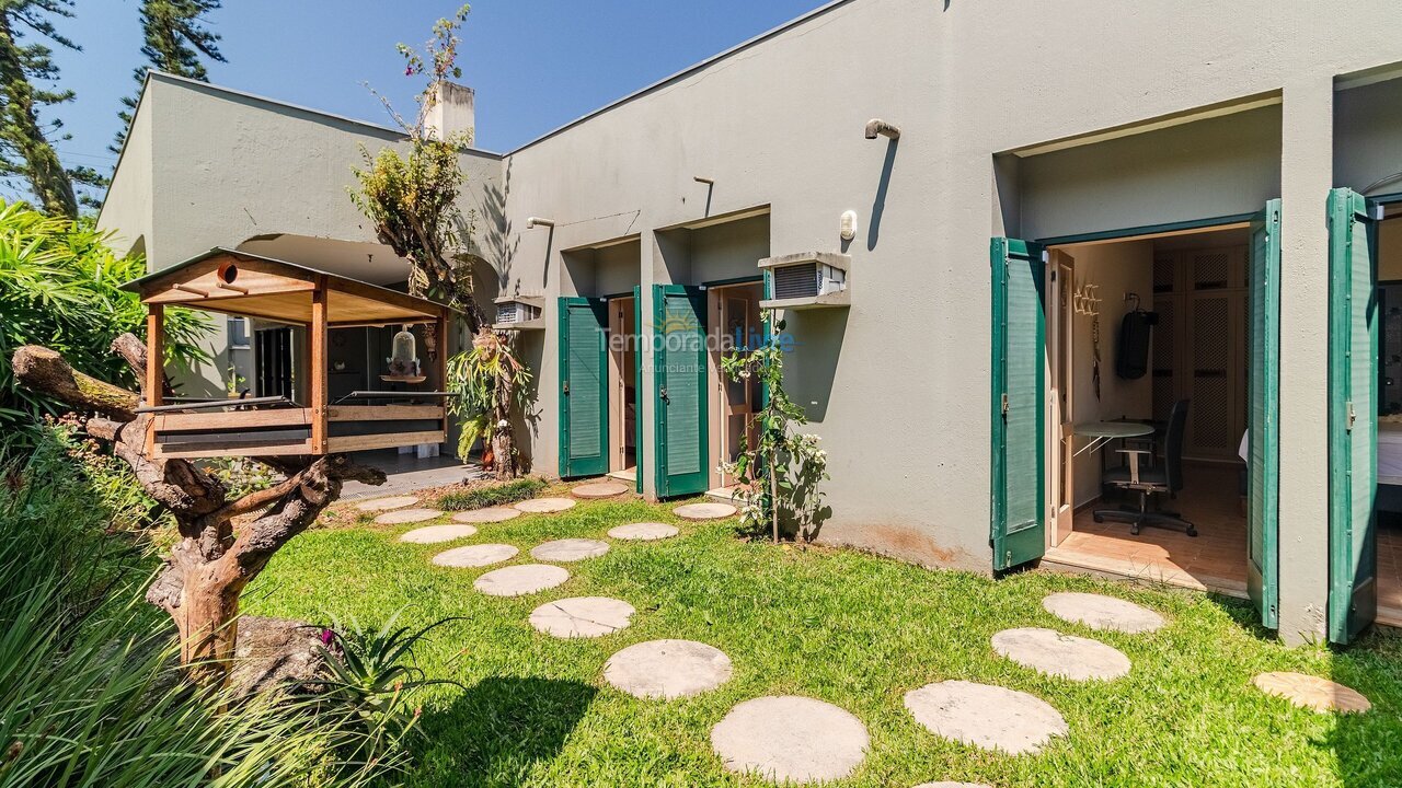Casa para alquiler de vacaciones em Guarujá (Praia do Pernambuco)