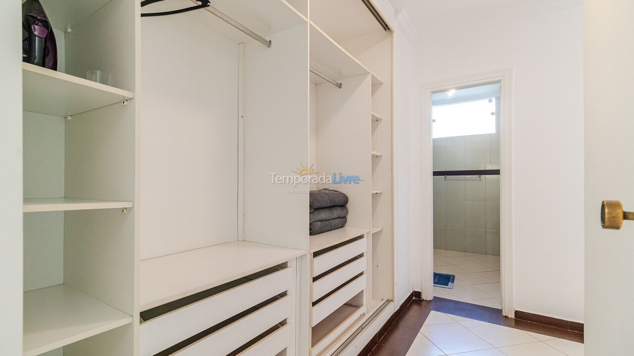 Casa para alquiler de vacaciones em Guarujá (Praia do Pernambuco)