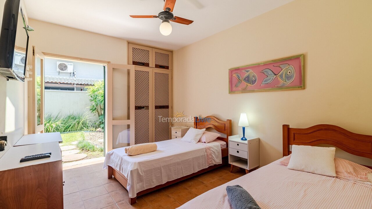 Casa para alquiler de vacaciones em Guarujá (Praia do Pernambuco)