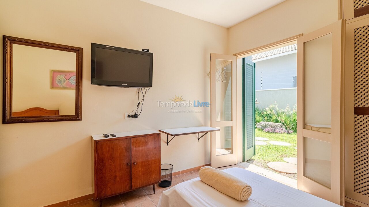 Casa para alquiler de vacaciones em Guarujá (Praia do Pernambuco)