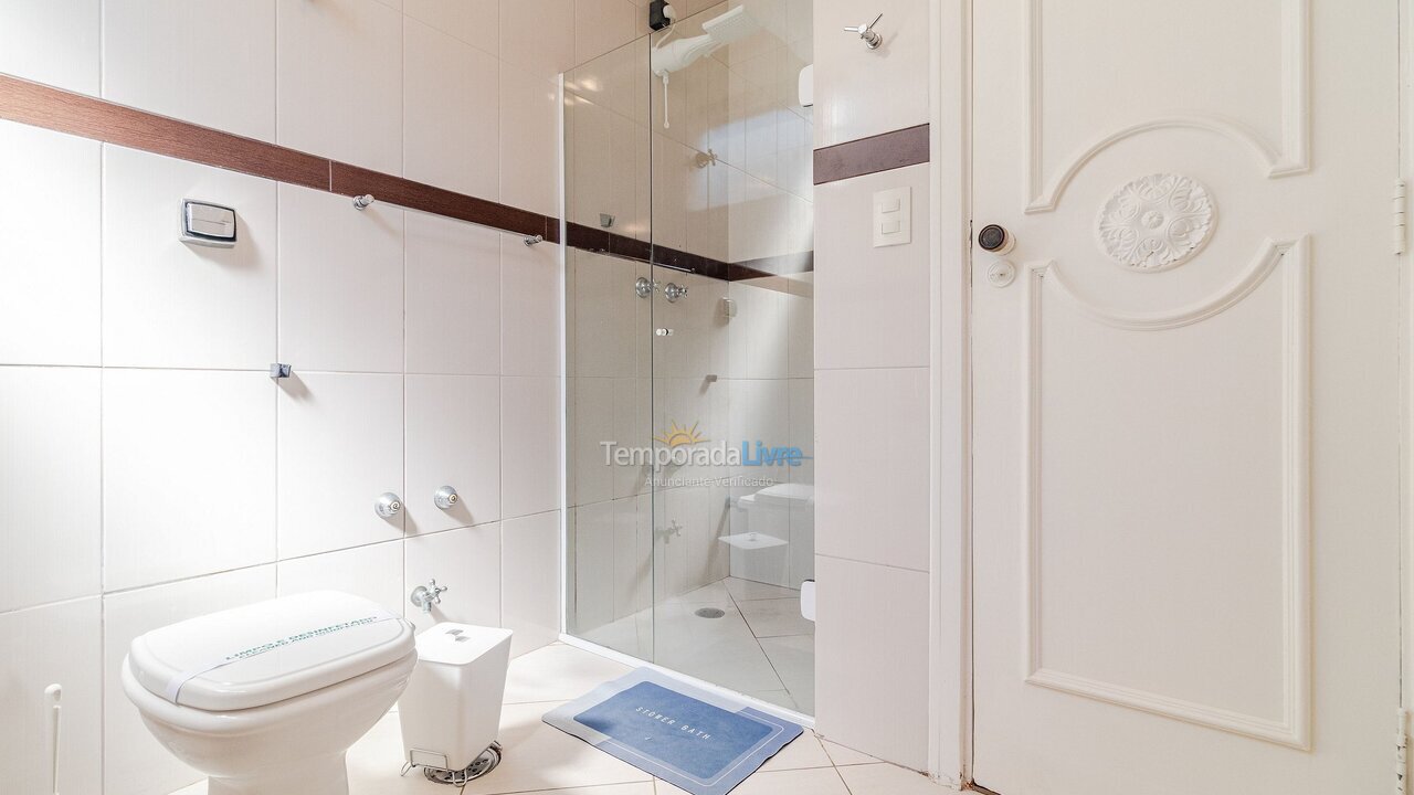 Casa para alquiler de vacaciones em Guarujá (Praia do Pernambuco)