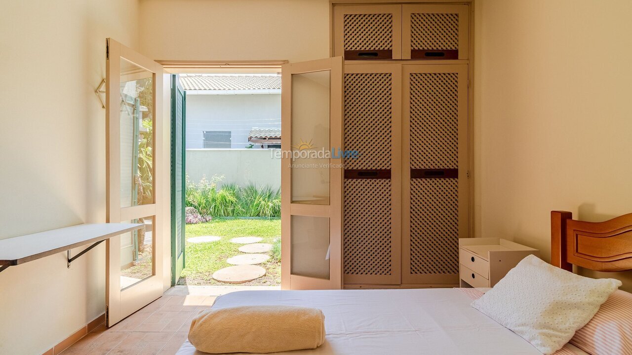 Casa para alquiler de vacaciones em Guarujá (Praia do Pernambuco)