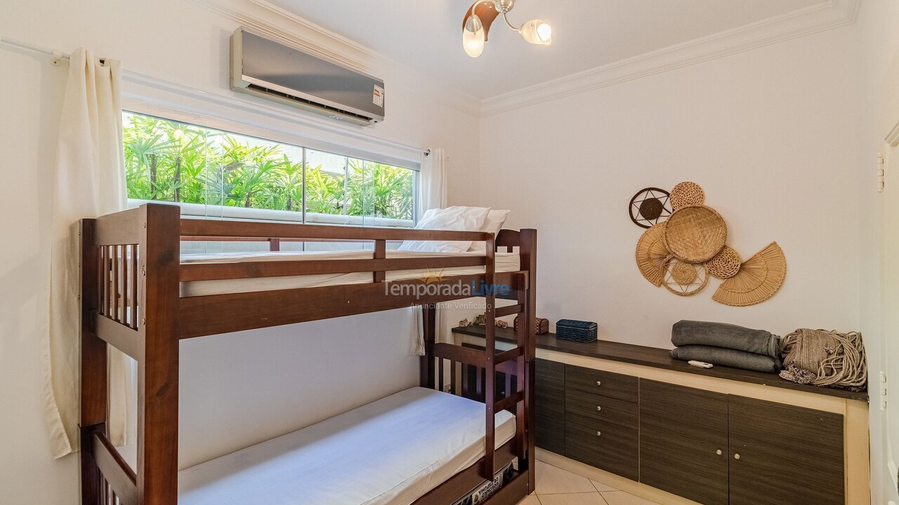 Casa para alquiler de vacaciones em Guarujá (Praia do Pernambuco)