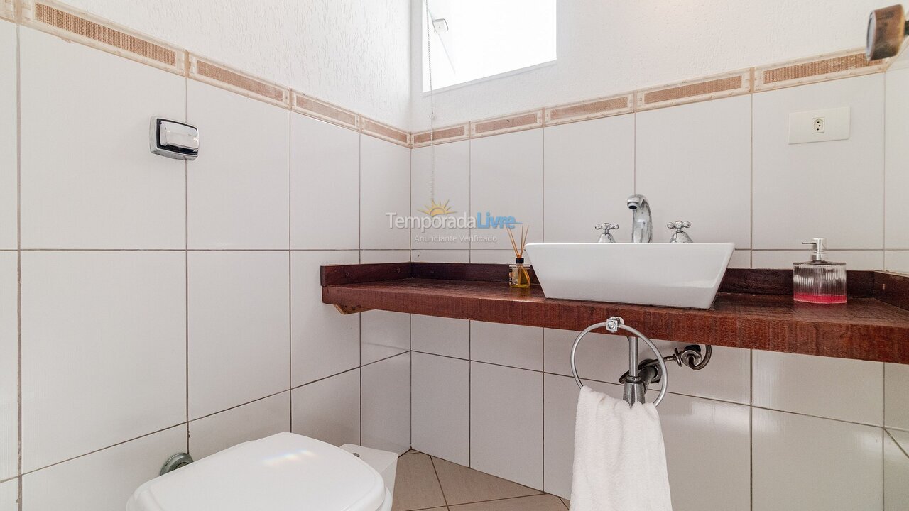 Casa para alquiler de vacaciones em Guarujá (Praia do Pernambuco)