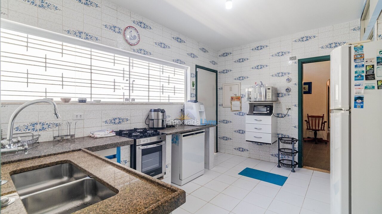 Casa para alquiler de vacaciones em Guarujá (Praia do Pernambuco)