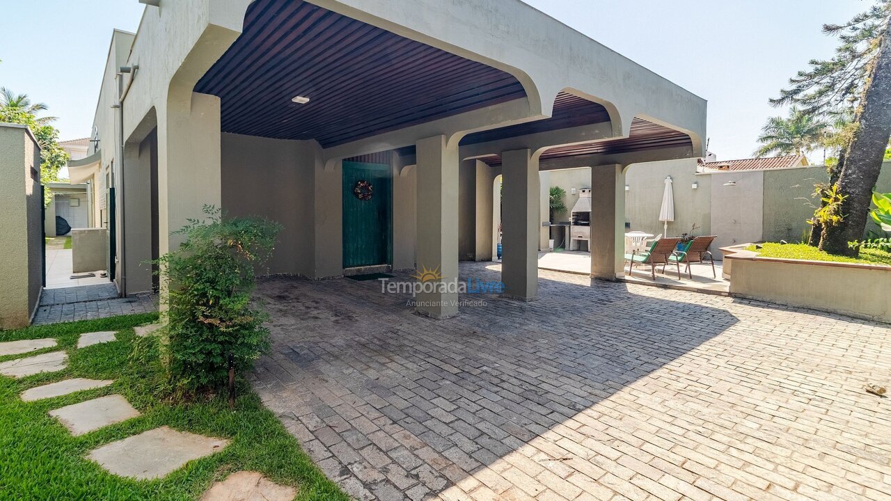 Casa para alquiler de vacaciones em Guarujá (Praia do Pernambuco)