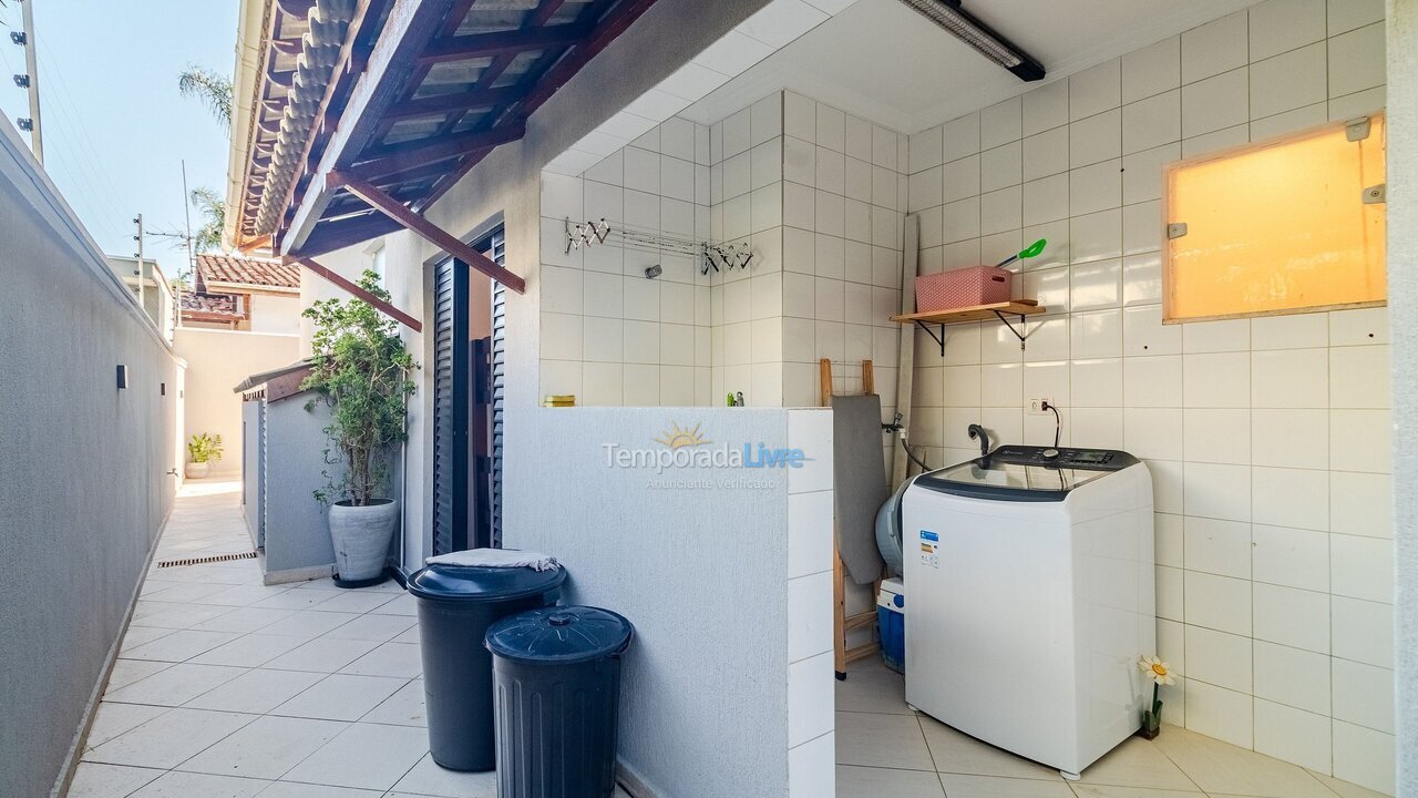 Casa para alquiler de vacaciones em Guarujá (Praia do Pernambuco)