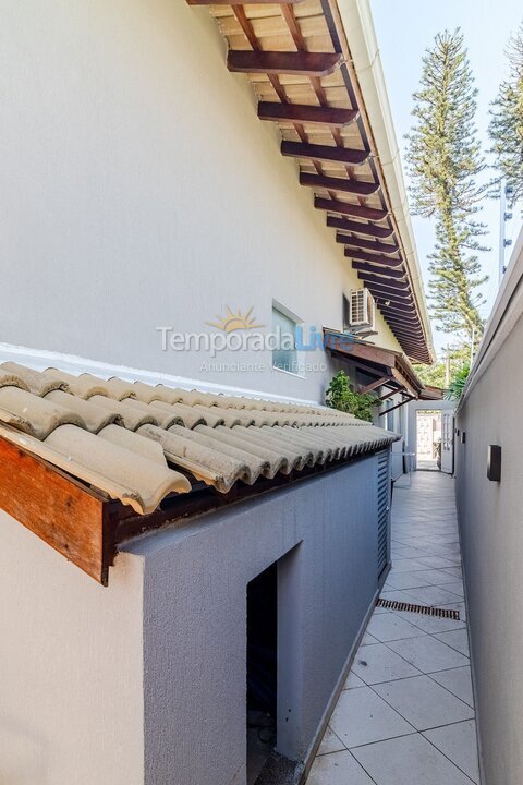 Casa para alquiler de vacaciones em Guarujá (Praia do Pernambuco)