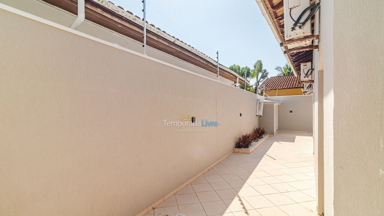 Casa para alquiler de vacaciones em Guarujá (Praia do Pernambuco)