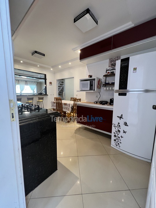 Casa para alquiler de vacaciones em Cabo Frio (Praia do Forte)