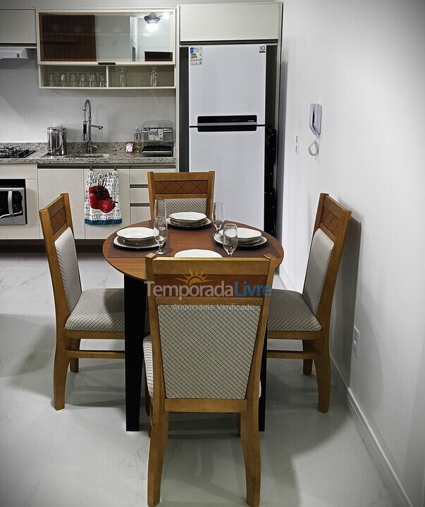 Apartamento para aluguel de temporada em Palhoça (Praia da Pinheira)