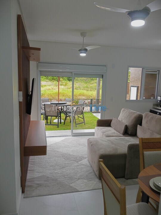 Apartamento para aluguel de temporada em Palhoça (Praia da Pinheira)