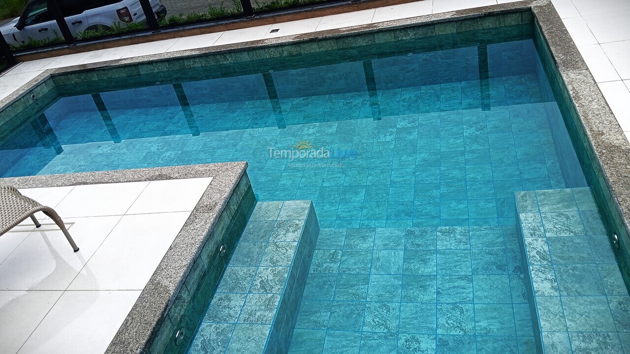 Apartamento para aluguel de temporada em Palhoça (Praia da Pinheira)