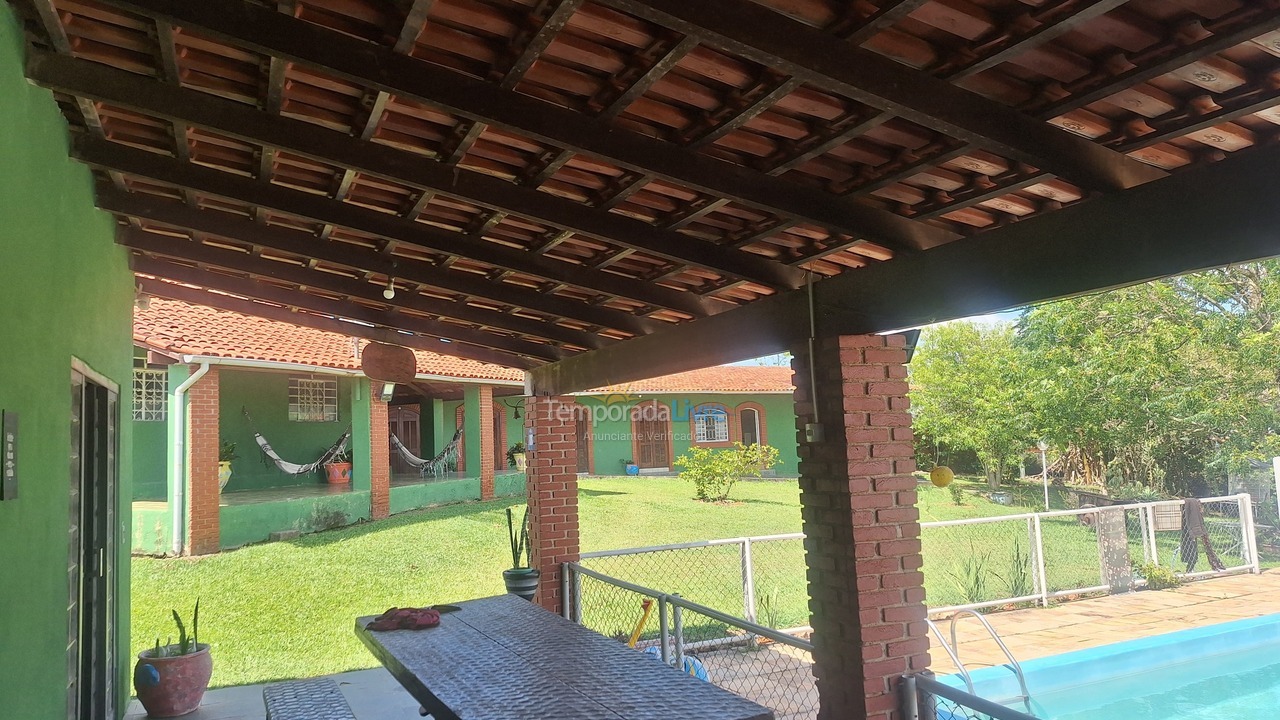 Granja para alquiler de vacaciones em Mairinque (Dona Catarina)