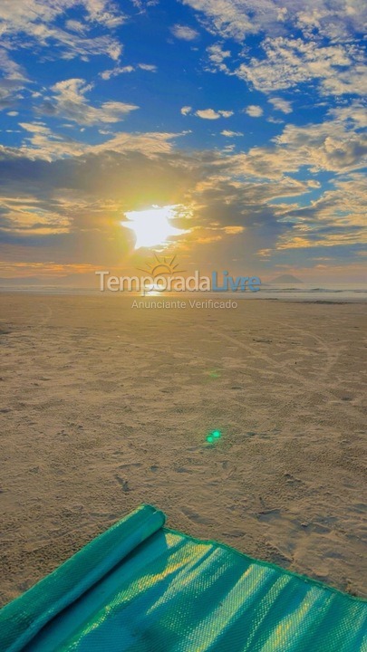 Casa para alquiler de vacaciones em Bertioga (Praia de Guaratuba)