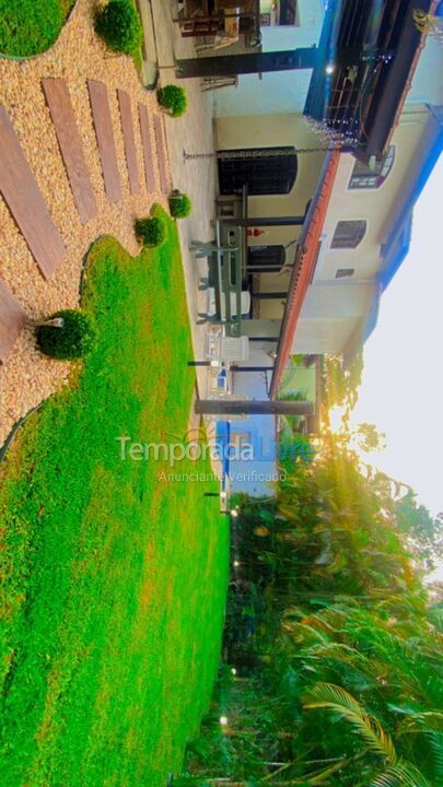 Casa para alquiler de vacaciones em Bertioga (Praia de Guaratuba)