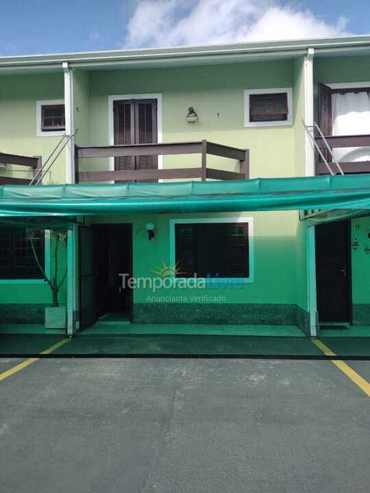 Casa para aluguel de temporada em Caraguatatuba (Martim de Sá)