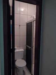 Linda casa em condomínio, pertinho praia 2 dor.