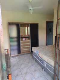 Linda casa em condomínio, pertinho praia 2 dor.